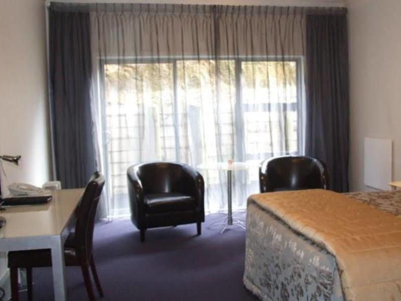 Amethyst Court Motor Lodge Porirua Buitenkant foto